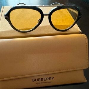 Burberry Jude Spring 23’ Collection